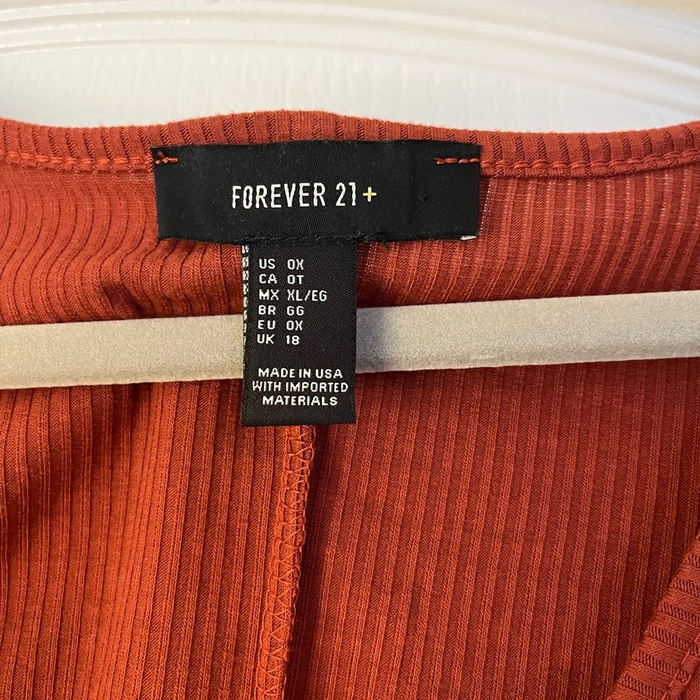 Women's Ribbed Rust V-Neck Blouse - Picture 5 of 5